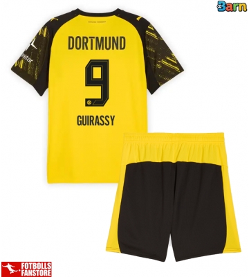 Borussia Dortmund Serhou Guirassy #9 Hemmatröja Barn 2025-26 Kortärmad (+ Korta byxor)